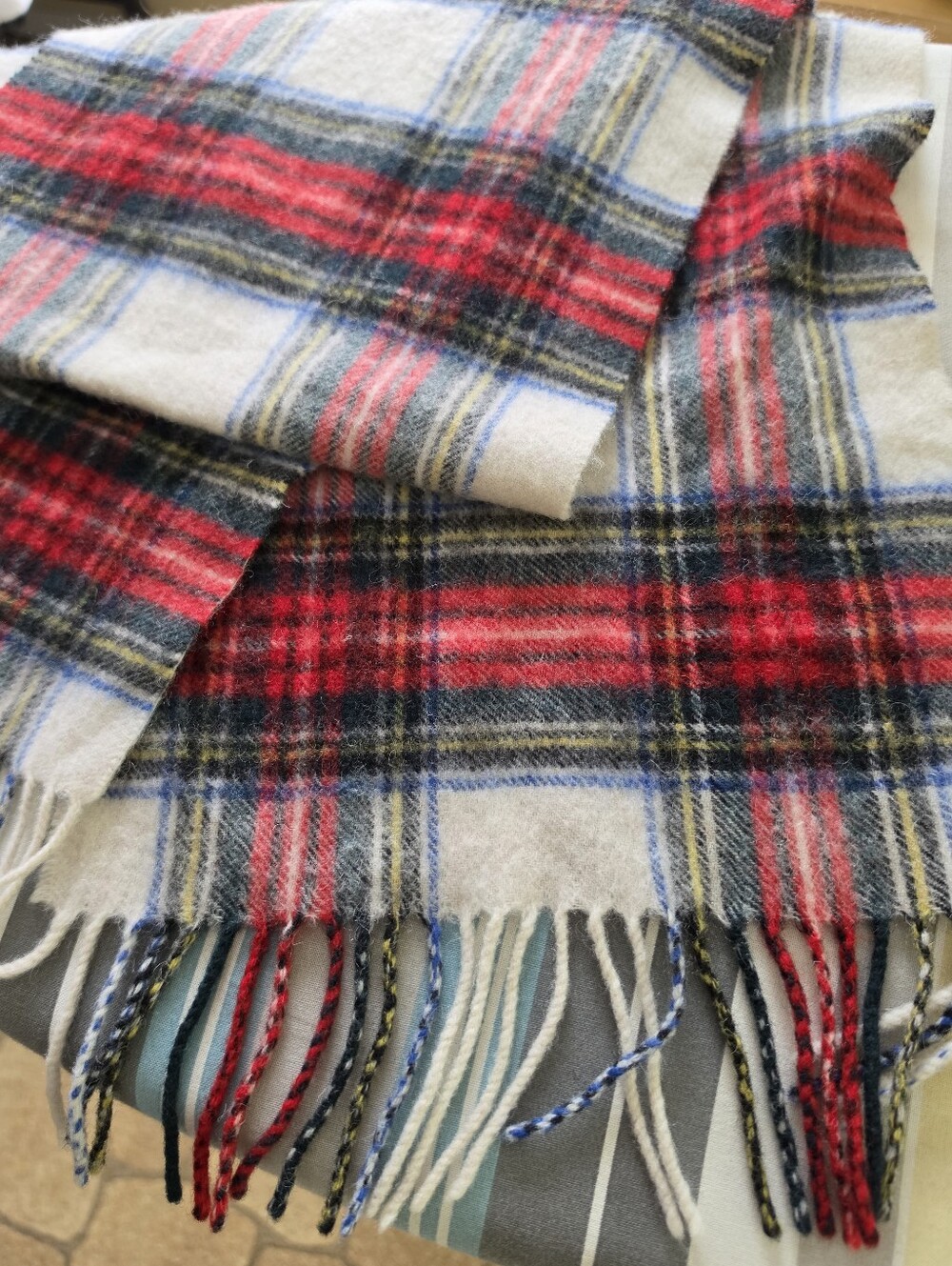 James Pringle Weavers Wool Tartan Scarf
